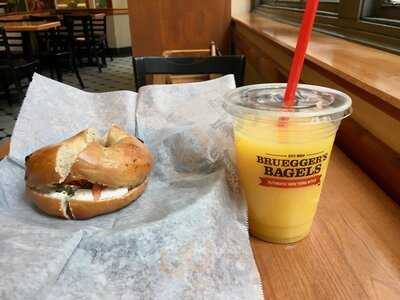 Bruegger's Bagels