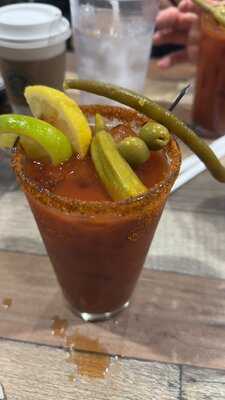 Daisy Mae's Southern Fried Chicken & Breakfast