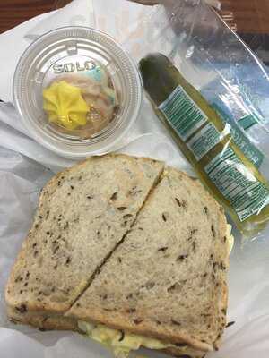 Servatii Pastry Shop & Deli