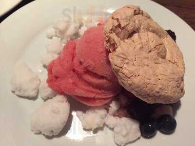 Betty Restaurant And Bar