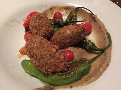 Betty Restaurant And Bar