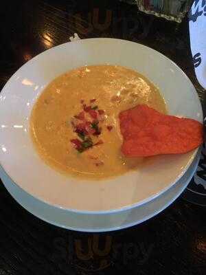 Stone Werks Big Rock Grille, The Vineyard