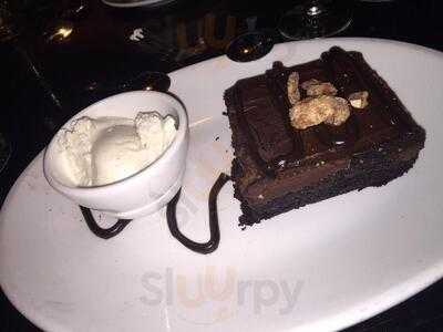 Stone Werks Big Rock Grille, The Vineyard