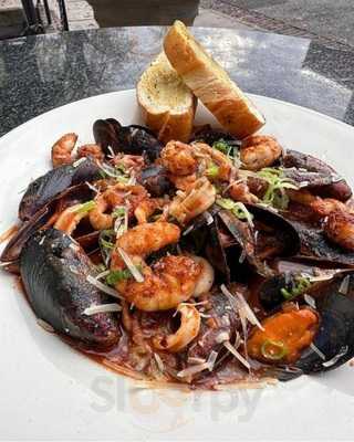 West Madison Craft Beer & Wine Bar