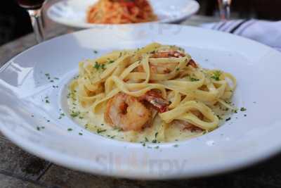 Toscana Cafe And Wine Bar