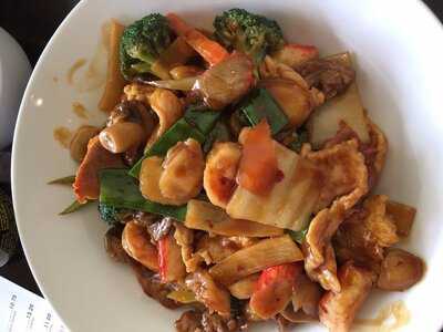 Happy Dragon Chinese Restaurant