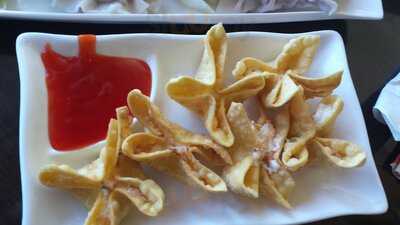 Happy Dragon Chinese Restaurant