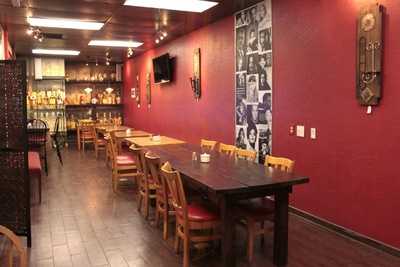 Yeganeh Bakery & Cafe