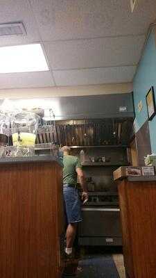 Kirbies Grill & Cafe