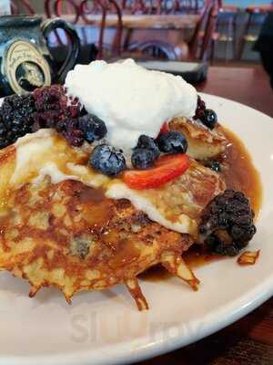 Another Broken Egg Cafe