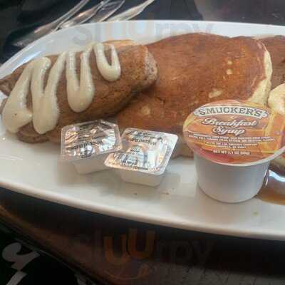 Another Broken Egg Cafe