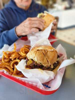 Burger & Chaat Junction (halal)