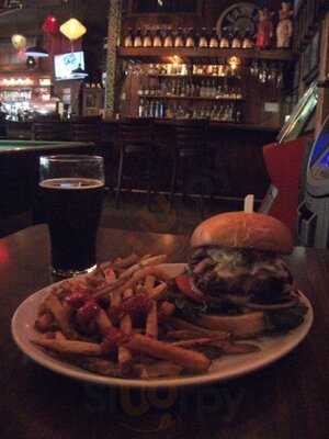 Mcmenamins Tavern And Pool