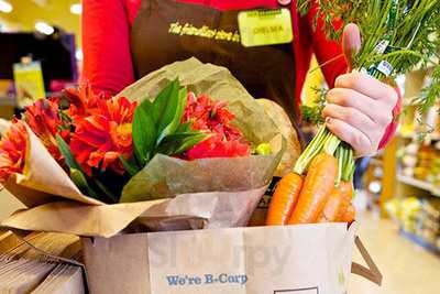 New Seasons Market - Concordia