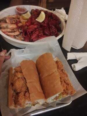 Clesi's Restaurant & Catering