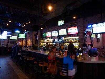 Average Joe's Pub & Grill