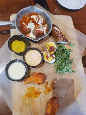 Brick House Tavern + Tap