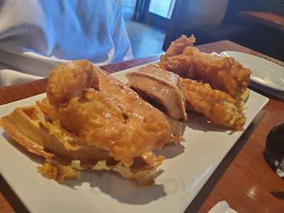 Brick House Tavern + Tap