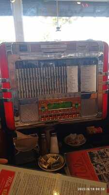 Mel's Drive-in -  Lombard