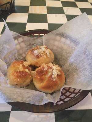 Mike's Pizzeria & Italian