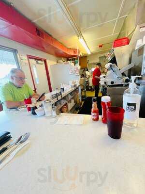 Charlies Dog House Diner