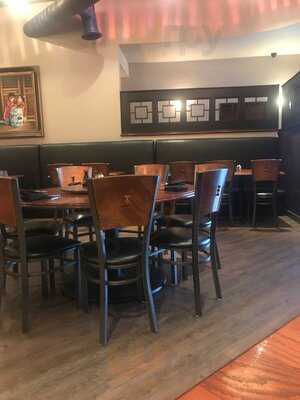 Howard Wang's China Grill