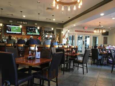 Wow Cafe - American Grill & Wingery