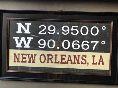 Wow Cafe - American Grill & Wingery