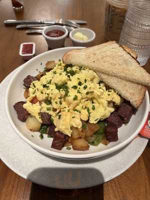 Columbia Grill & Bar