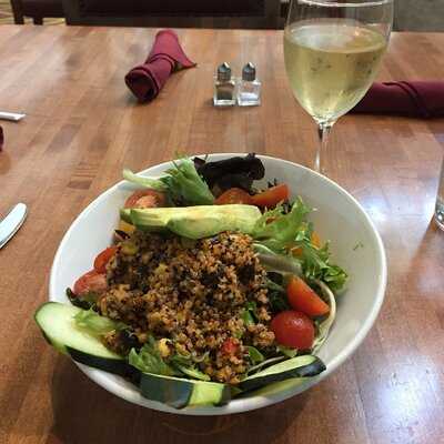 Creeks Restaurant At Hilton Austin Airport