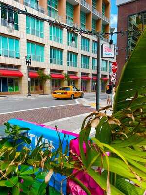 Manolo & Rene Cafeteria