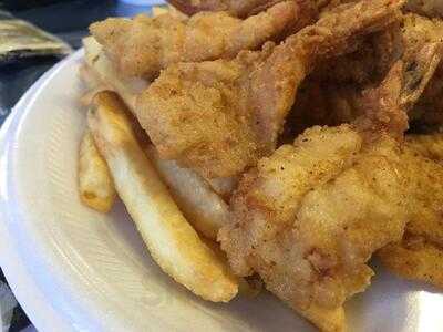 Bayseas Catfish House