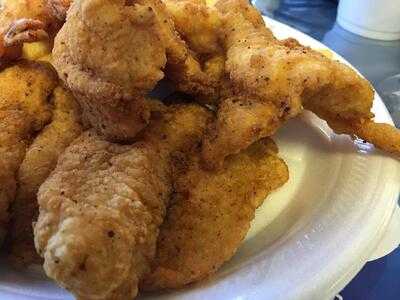 Bayseas Catfish House