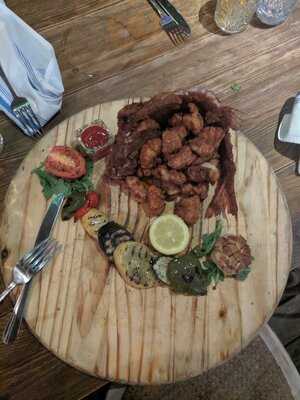 Lique Miami Restaurant & Lounge