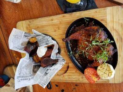 Lique Miami Restaurant & Lounge