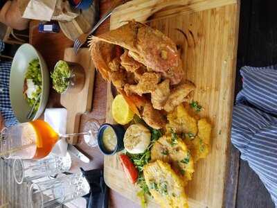 Lique Miami Restaurant & Lounge