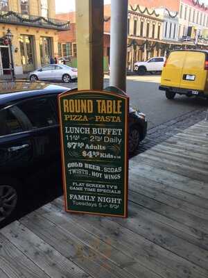 Round Table Pizza