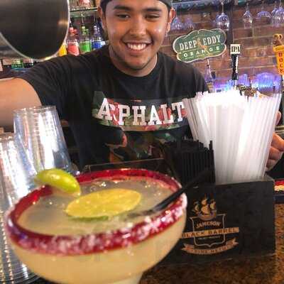 Rockin Cigar Bar And Grill