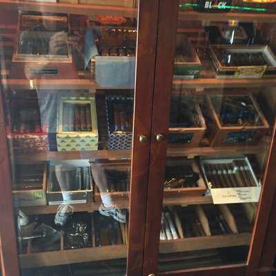 Rockin Cigar Bar And Grill