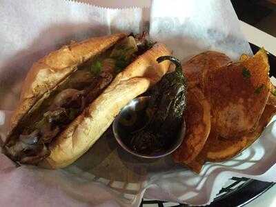 Rockin Cigar Bar And Grill