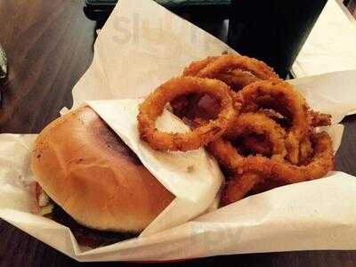 Candy's Old Fashion Burgers