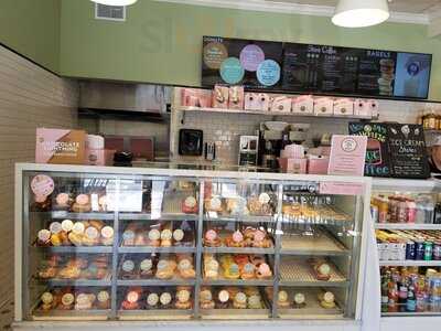 Stan's Donuts And Coffee