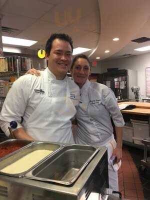 Mitchell's Steakhouse - Crosswoods