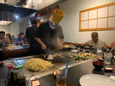 Kabuto Sushi Bar & Grill