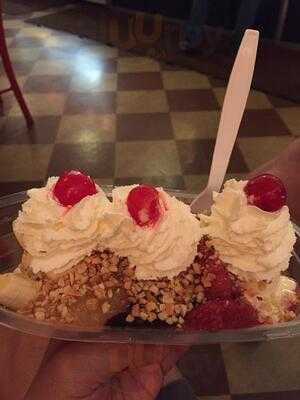 Lickity Split Frozen Custard & Sweets Llc