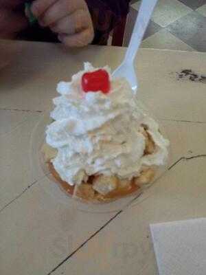 Lickity Split Frozen Custard & Sweets Llc