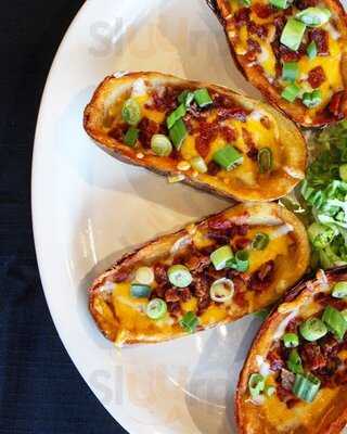 Smee's Place Bar & Grill