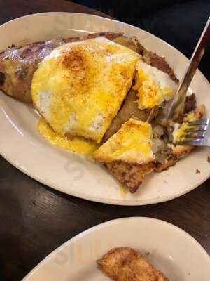 B. D. Riley's Irish Pub & Restaurant At Mueller