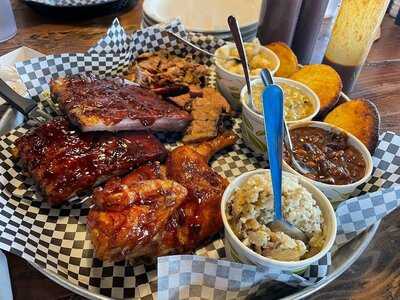 Smokin' Dave's Bbq & Brew