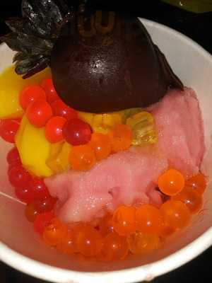 Ice It Yogurt And Sweets